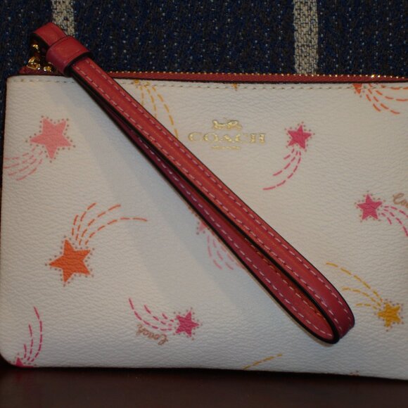 Coach Corner Zip Wristlet with Shooting Star Print EXCELLENT CONDITON! - Picture 1 of 10